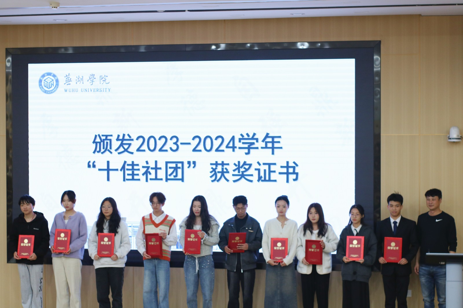 1731478978455646.jpg 1731478978455646.jpg