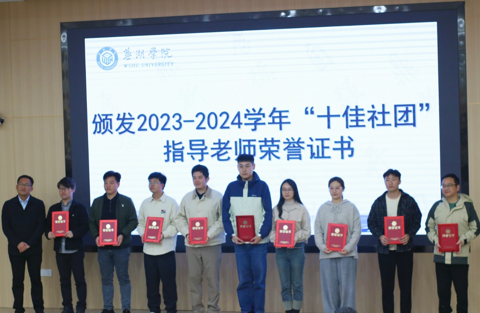 1731485737631652.jpg 1731485737631652.jpg