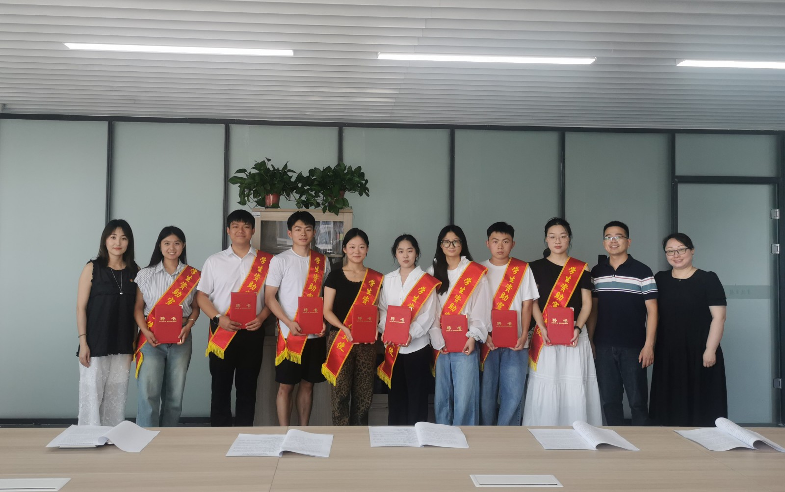 1749197737780710.jpg 1749197737780710.jpg