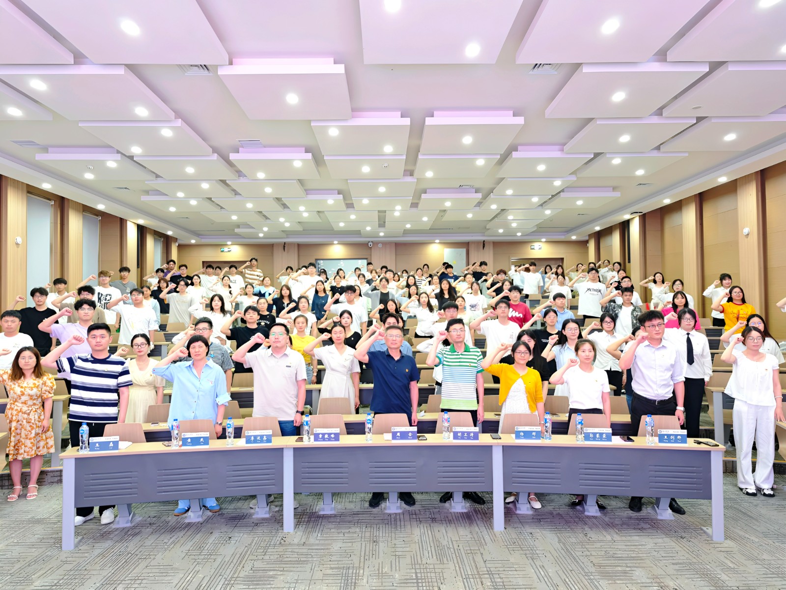 1751269471828665.jpg 1751269471828665.jpg