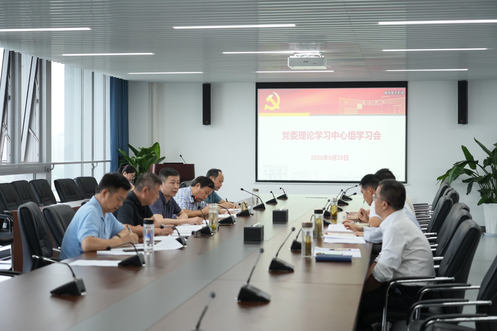 1759044983494815.jpg 1759044983494815.jpg