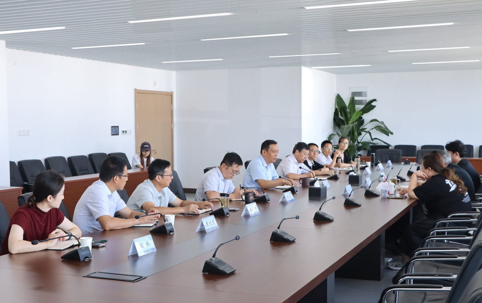 1760149300708493.jpg 1760149300708493.jpg