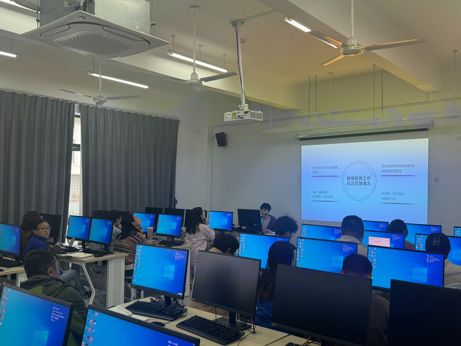 1761293499331135.jpg 1761293499331135.jpg