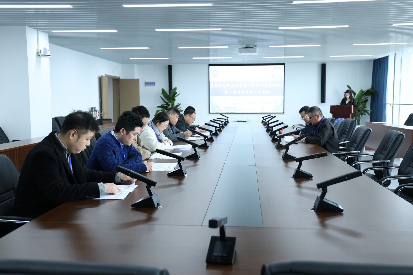 1764744238555643.jpg 1764744238555643.jpg